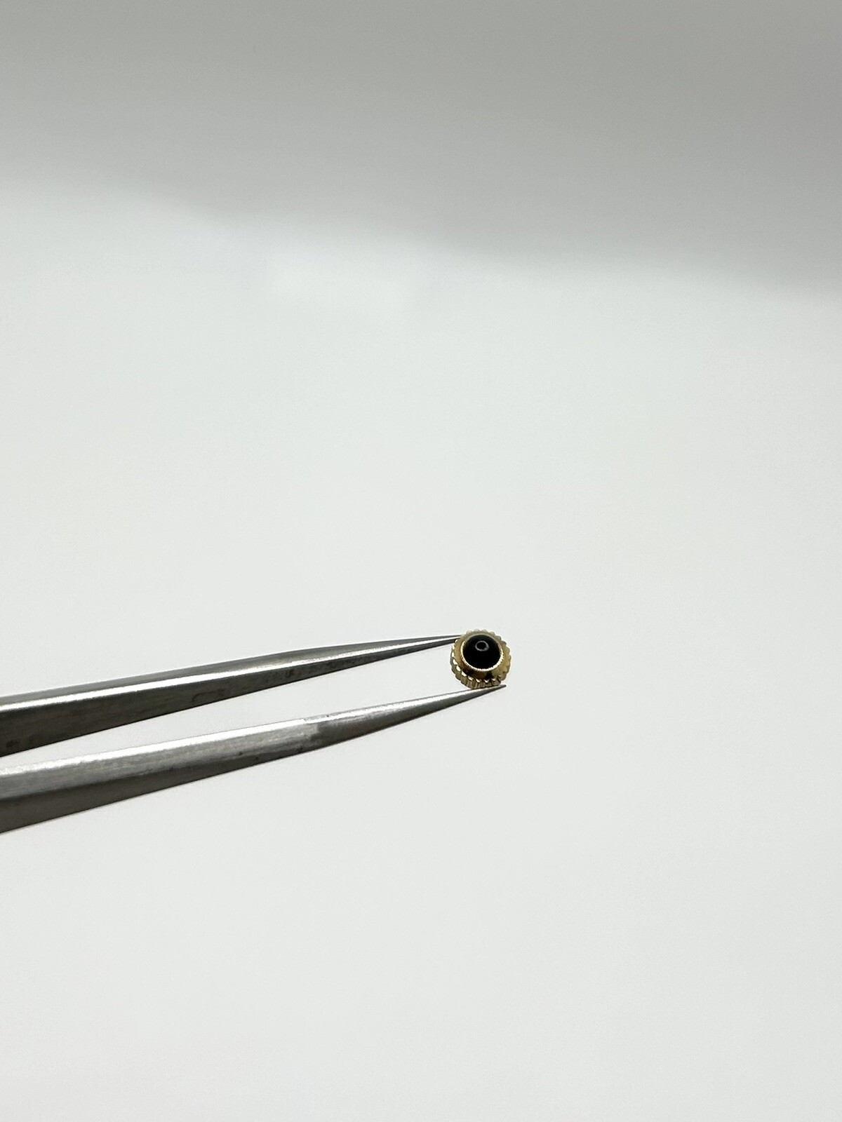 New Genuine Gucci 7200M Yellow Color Black Stone 4.0mm Crown Part