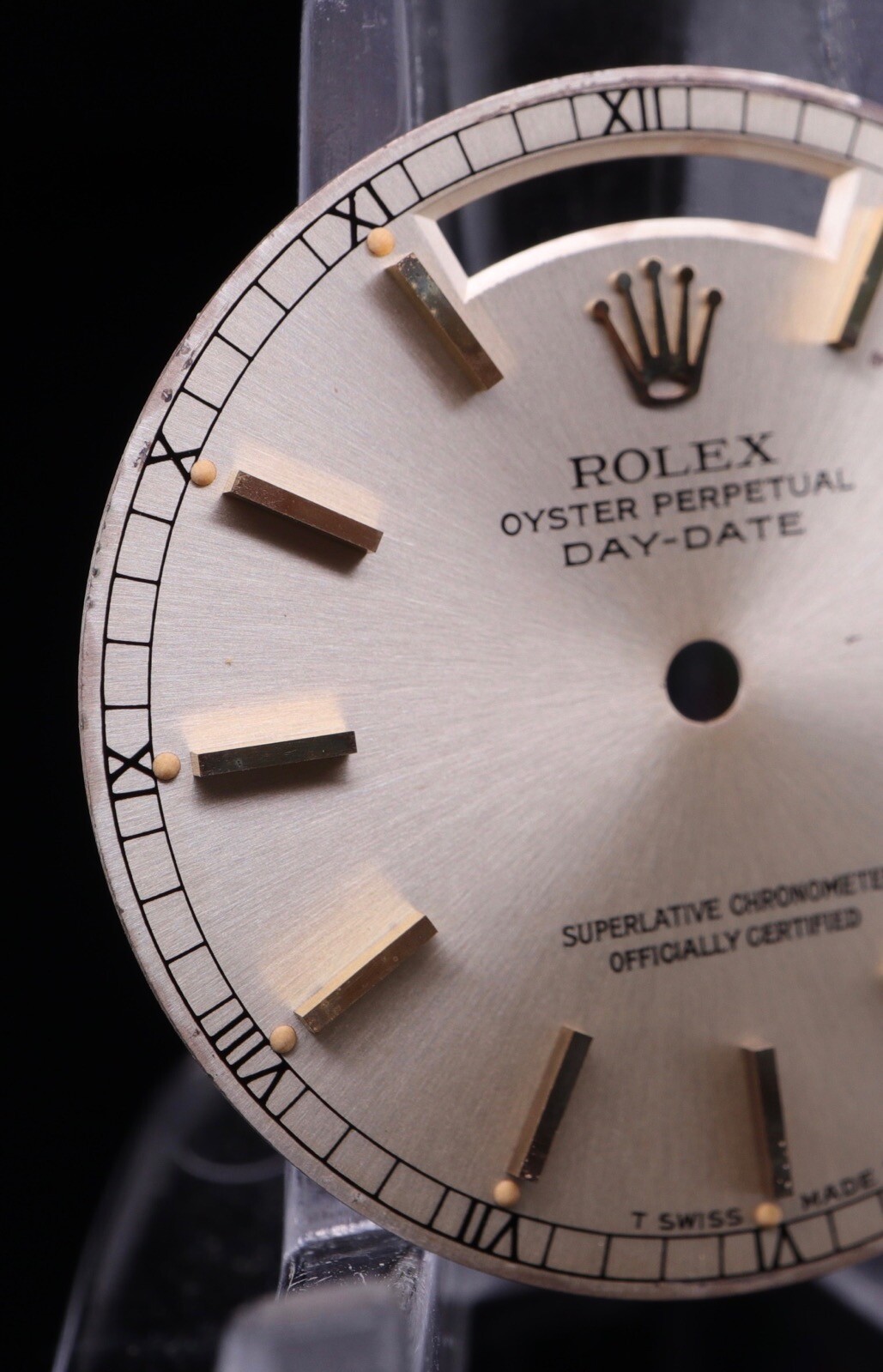 Authentic Rolex Day Date 18038 President Silver Gold Baton Dial #417