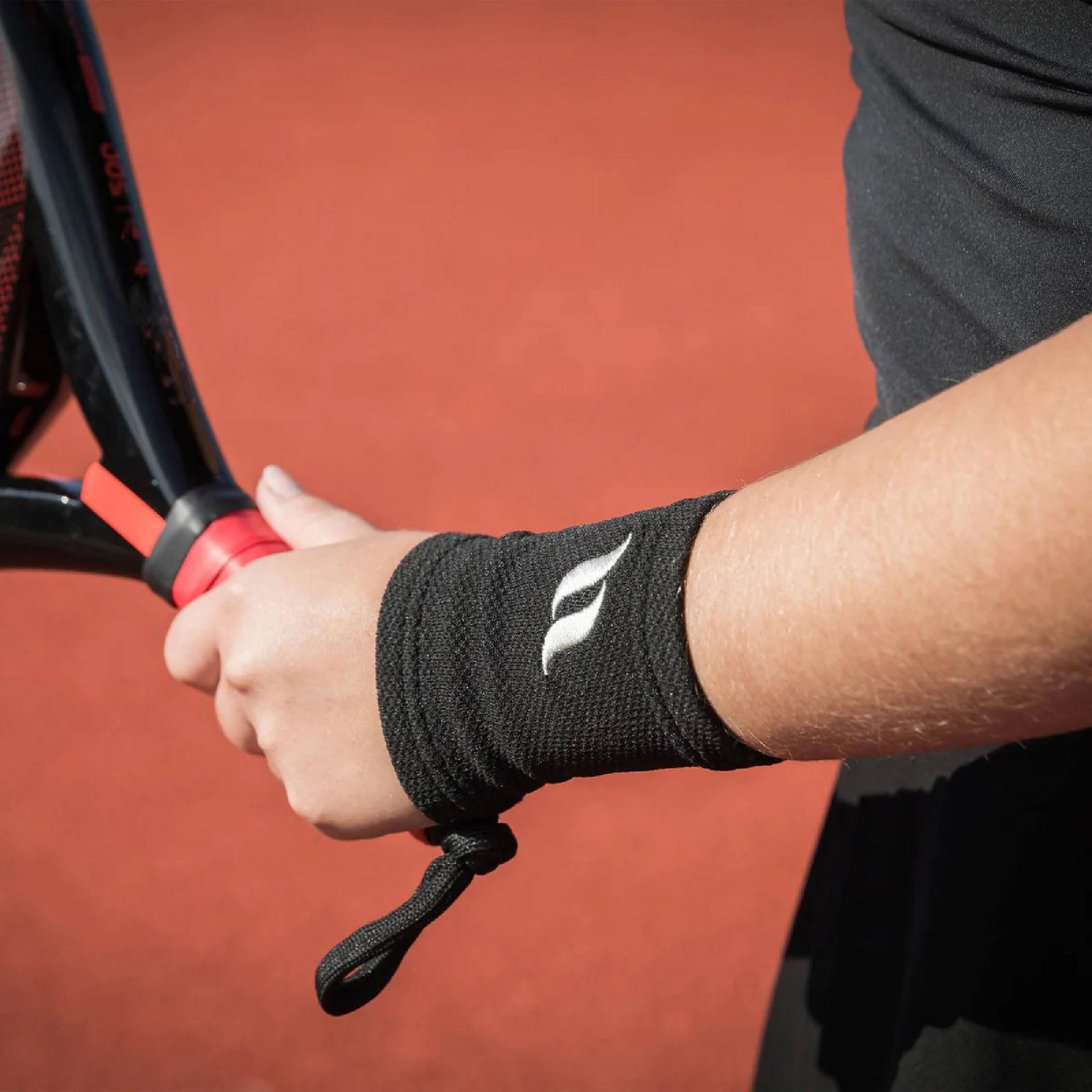 Back on Track Physio 4-Way Stretch Black Wrist Brace