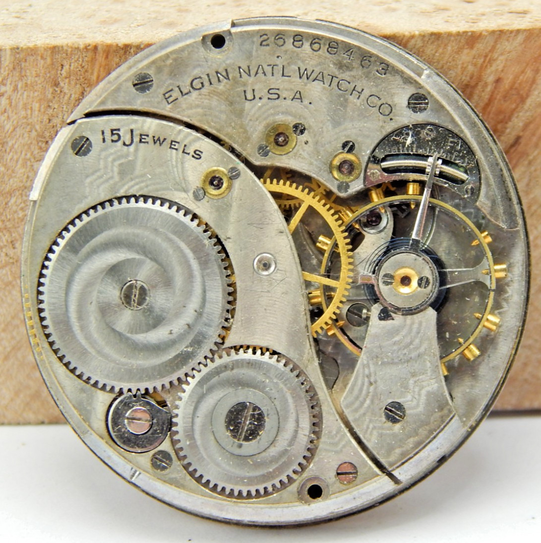Antique 1924 Elgin 315 12s 15 jewel Openface pocket watch movement with dial