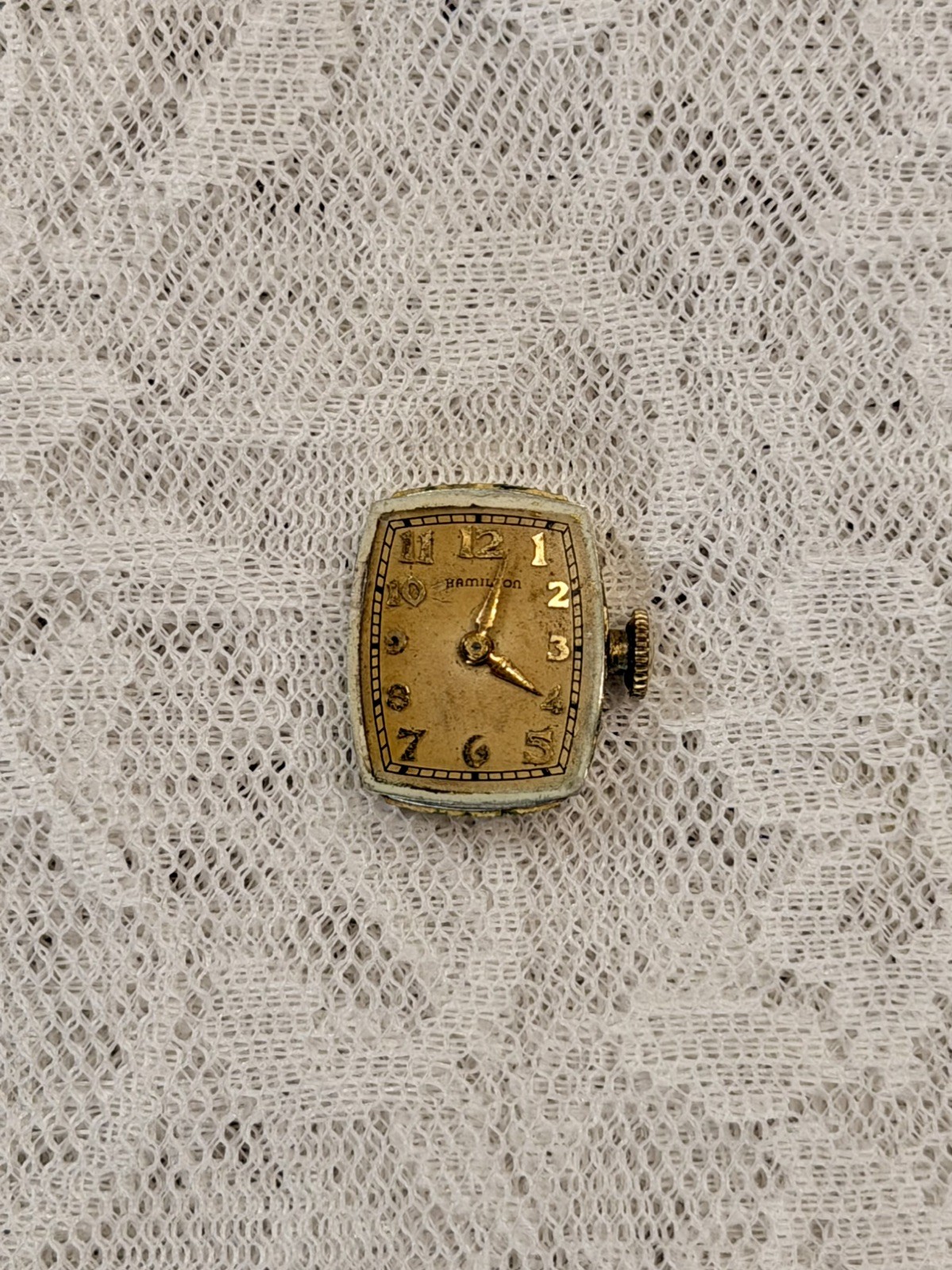 Vintage HAMILTON 911 Movement 17 Jewels From 14k Gold Watch for parts or repair
