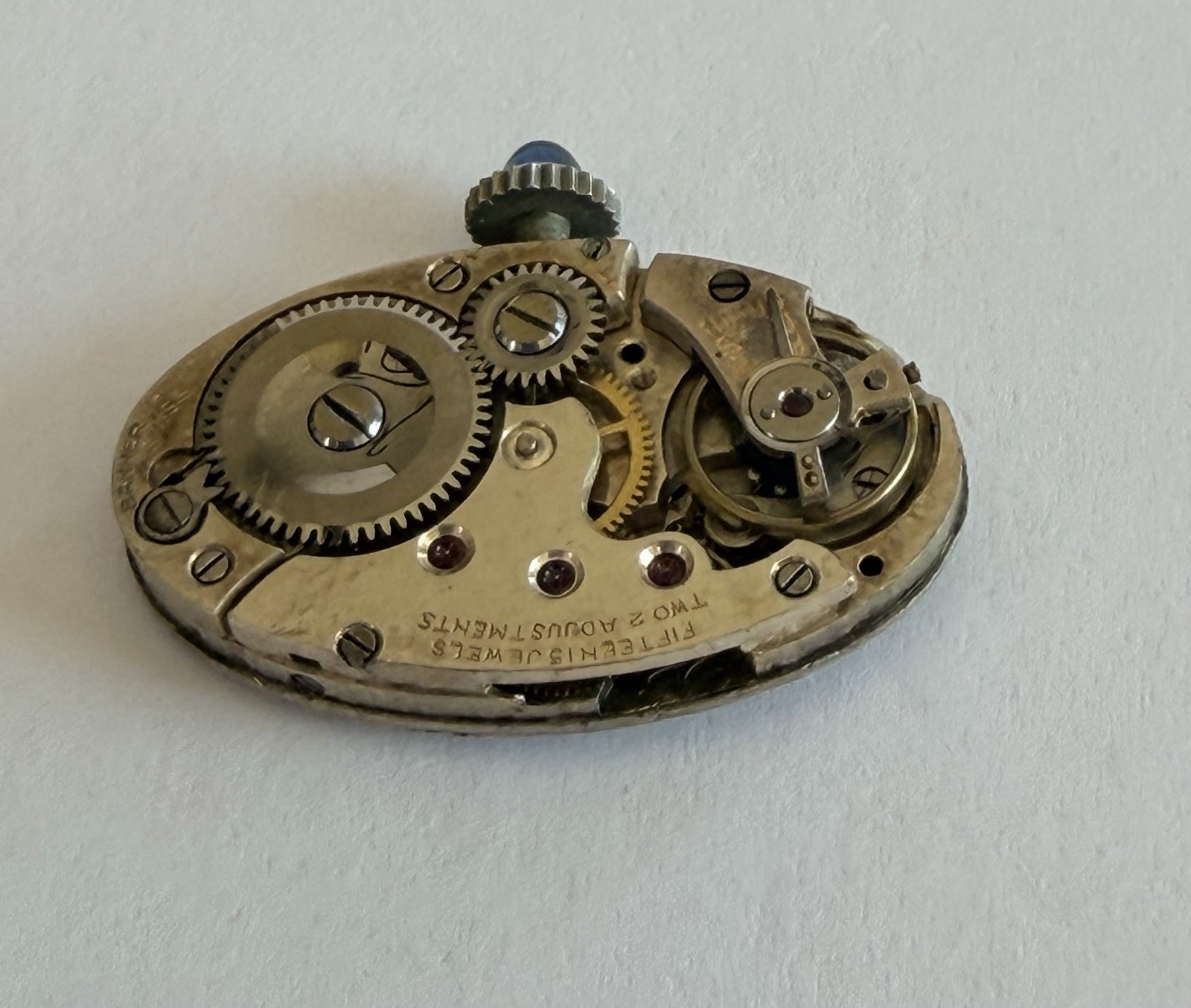Working Vintage Banner Watch Co Oval Dial & Movement 15J 2 Adj Art Deco Swiss