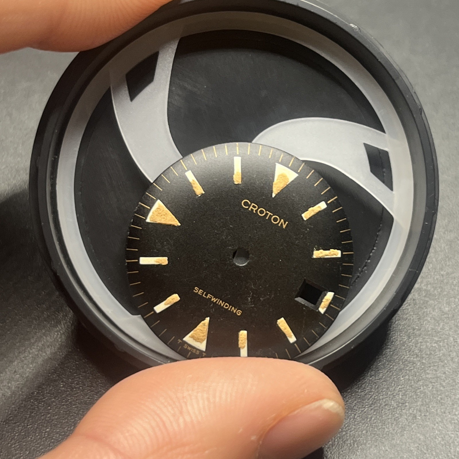 Croton Self Winding Date Dial (015)