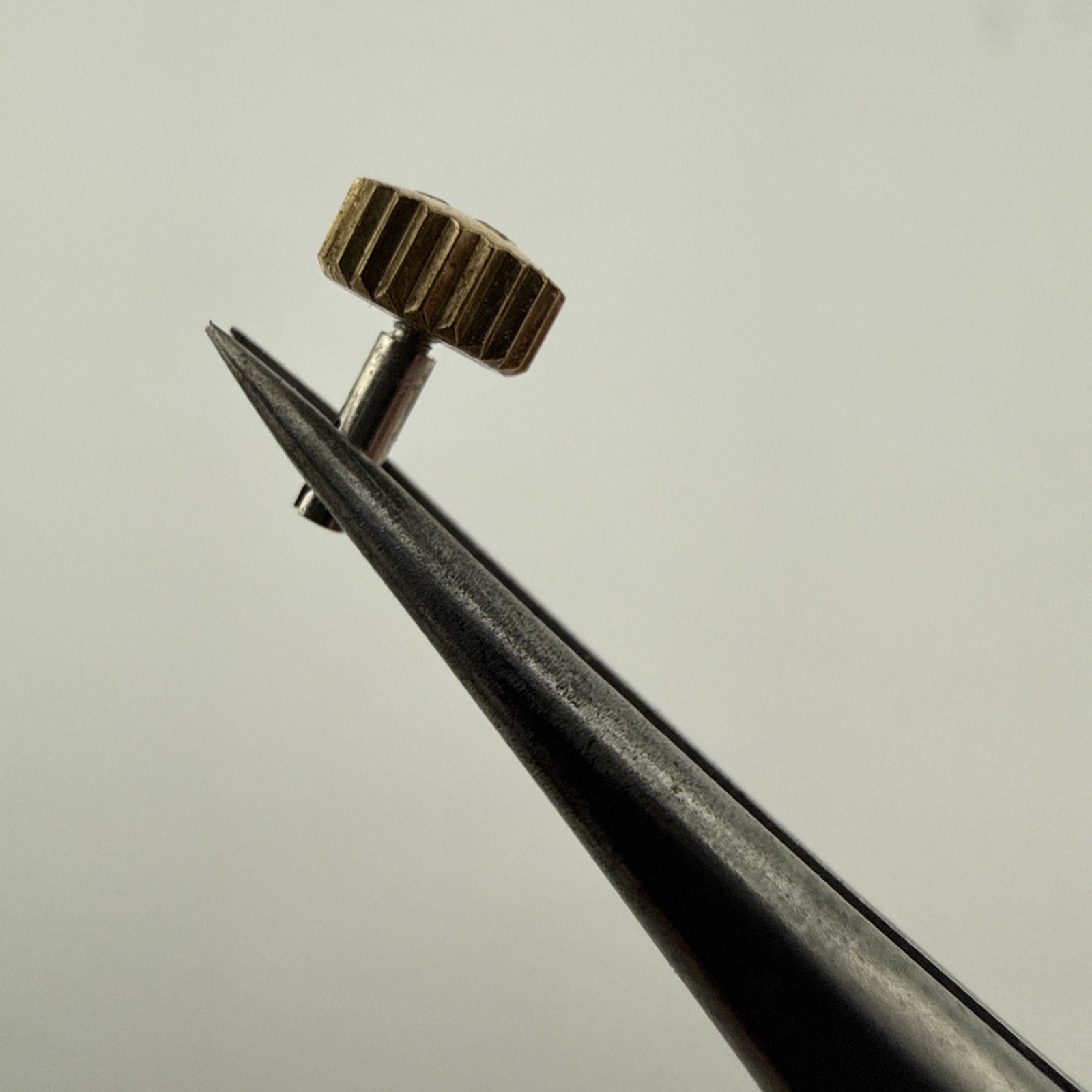 Omega Yellow Gold 4.4mm Split Stem Wristwatch Crown – Good Condition