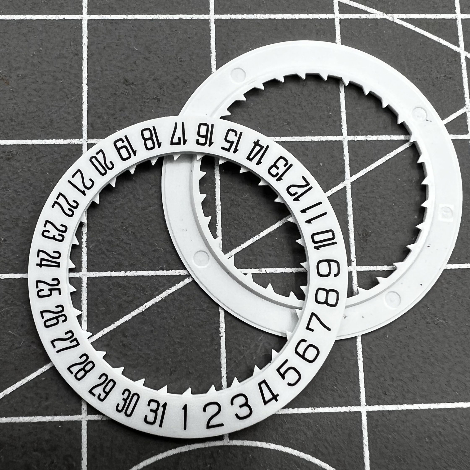 White Special Font Date Disk Wheel Date Wheel for Movement Miyota 8215 Date At 6