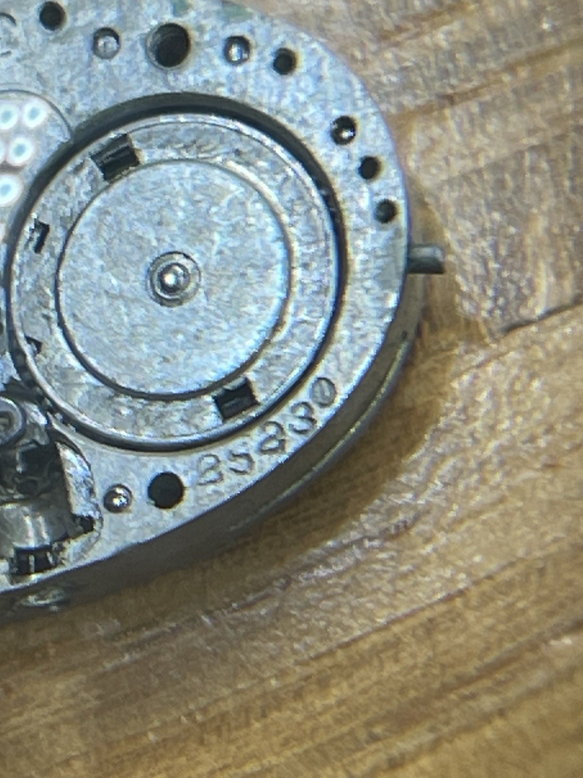 European Watch & Clock Co. Movement 19 Jewels 8 Adj. Swiss Made Vintage 25230