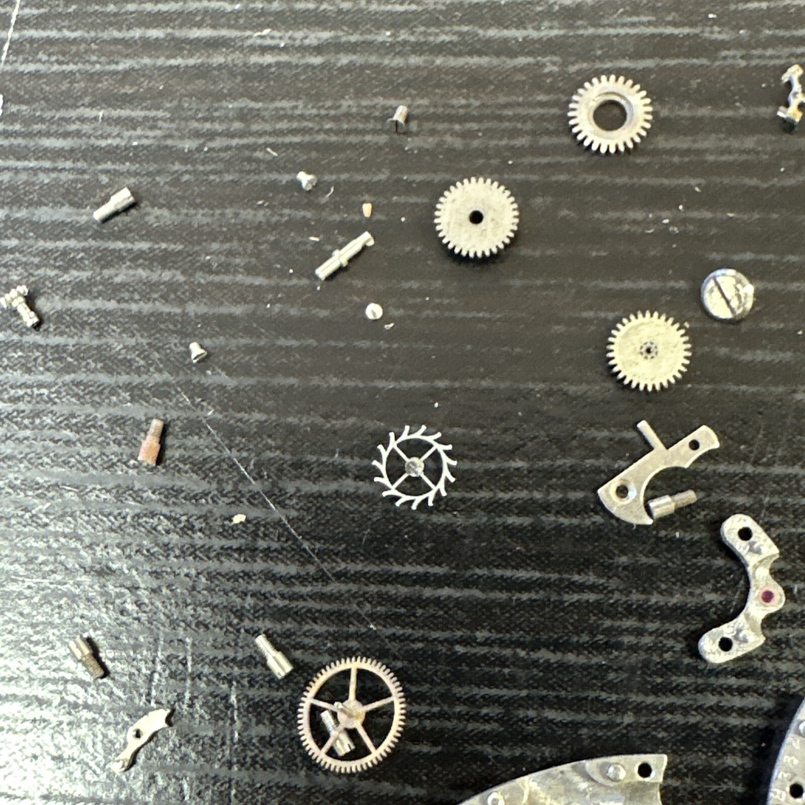 ANTIQUE LADIES ART DECO 989 HAMILTON WATCH MOVEMENT 17J For Parts And Repairs