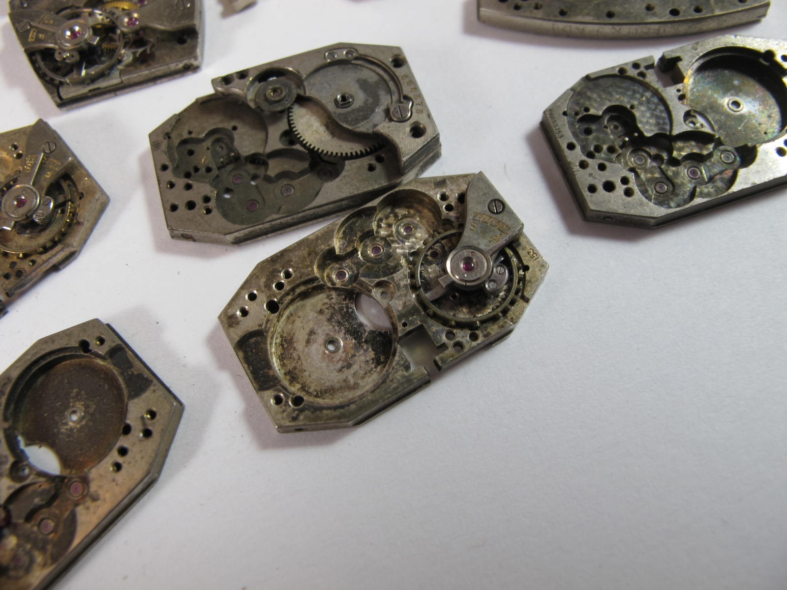 GRUEN CALIBER 153 WATCH MOVEMENTS + DIALS