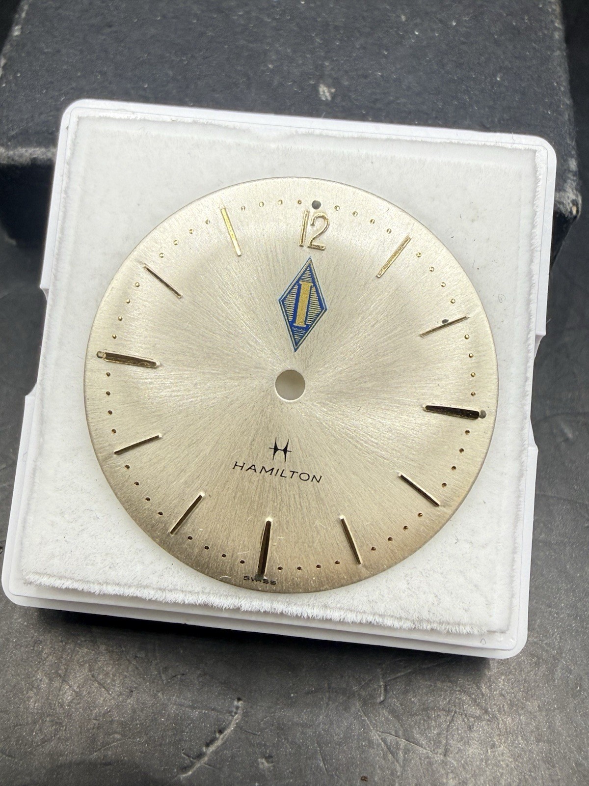 NEW OLD STOCK VINTAGE HAMILTON MEN’S WATCH DIAL 30MM NO DATE/DAY WINDOW