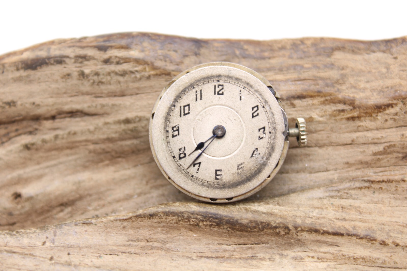 ERA SWISS WATCH MOVEMENT 15j 23.6mm INCOMPLETE MOVEMENT FOR REPAIR (KF)