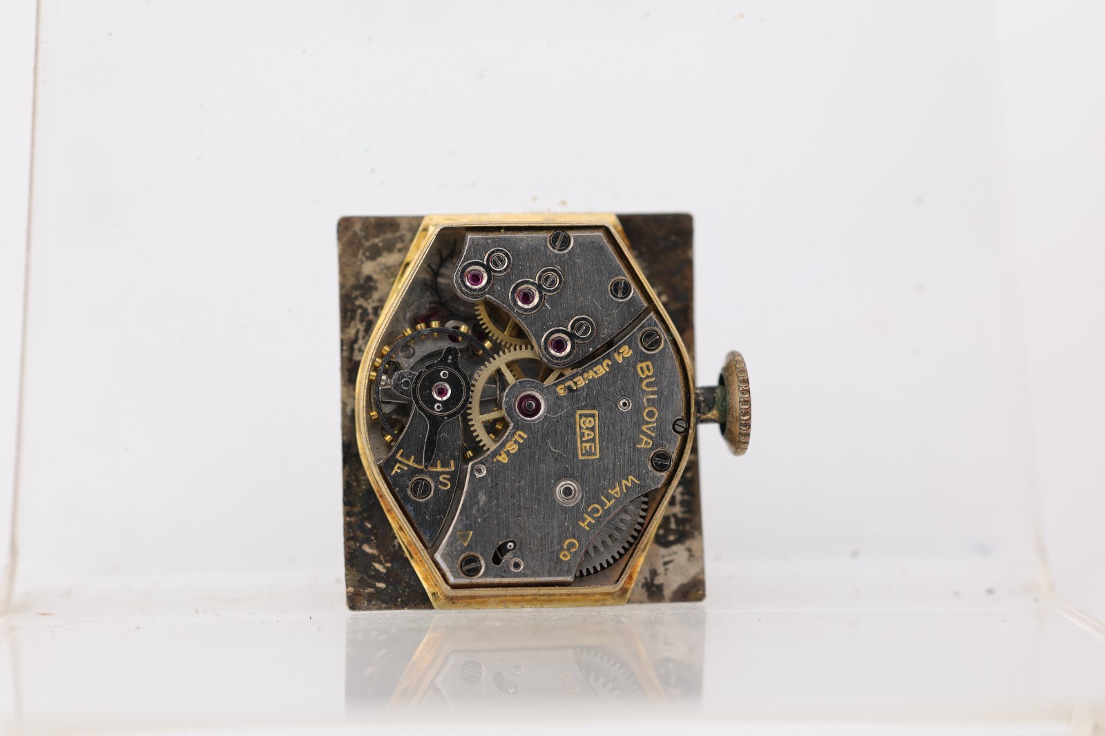 BULOVA cal. 8AE, 21j SWISS WRIST WATCH MOVEMENT, RUNS (ON)