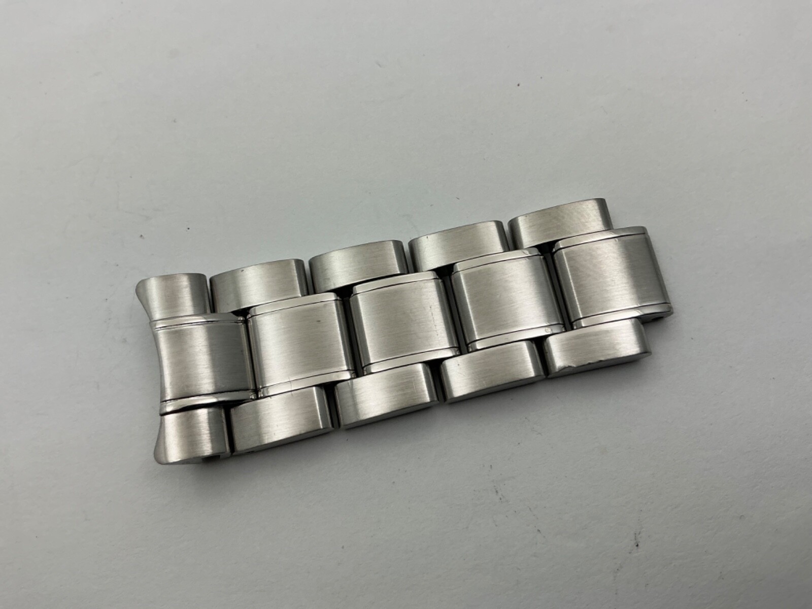 Victorinox 241551 Continuous Partial Band PLEASE READ DESCRIPTION
