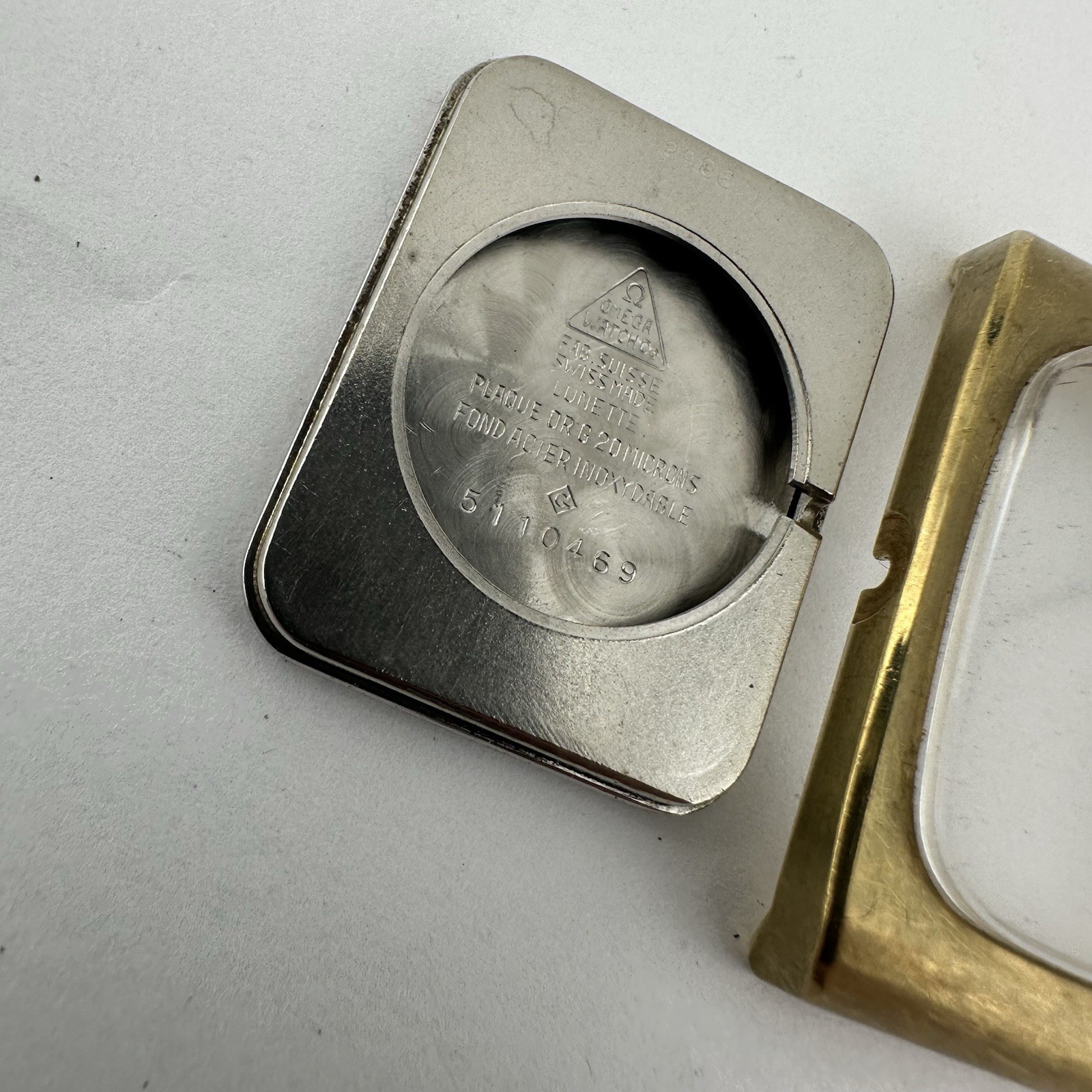 NOS OMEGA Geneve 24mm 511.0469 Watch Case W/ Navy Dial Vintage Watch Part
