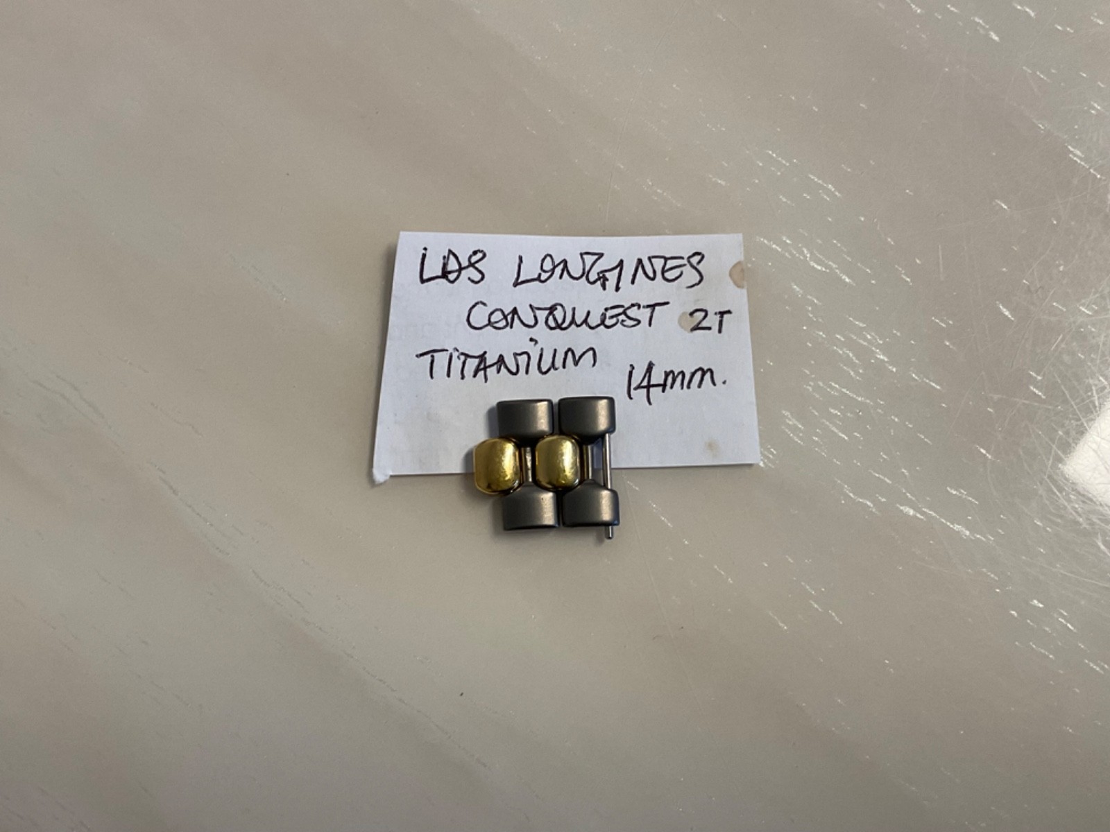 VINTAGE WOMEN LONGINES CONQUEST TITANIUM/GOLD PLATED LINKS
