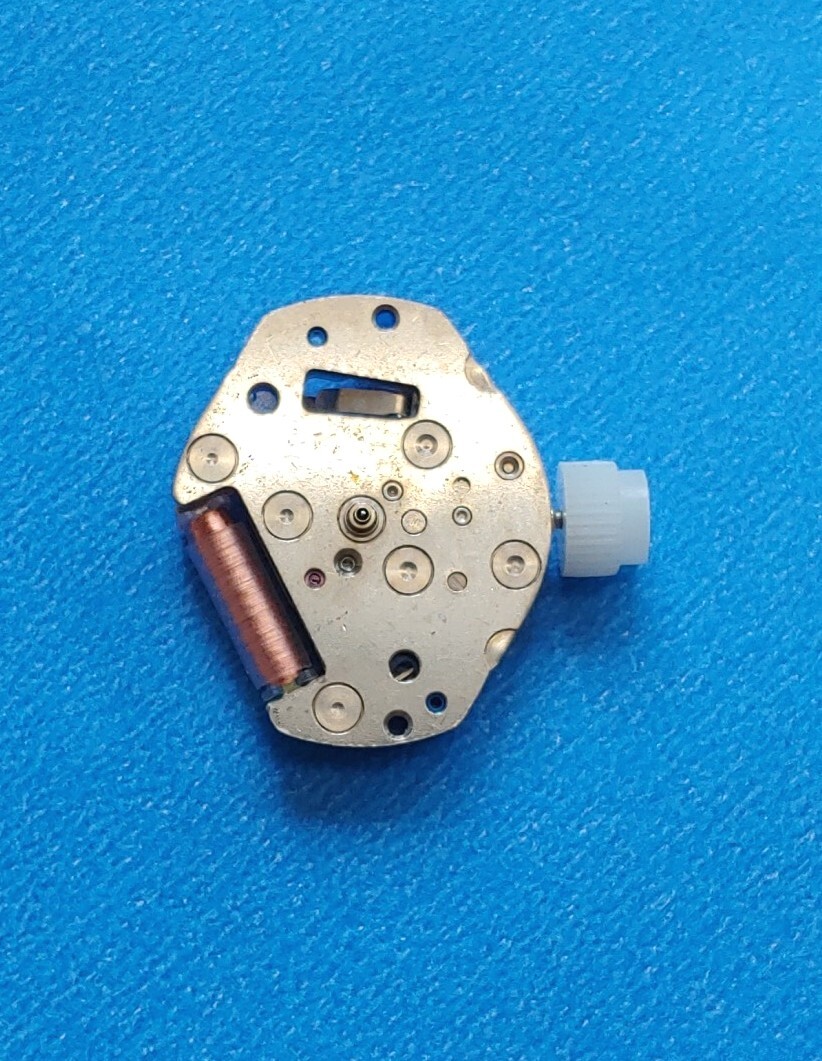 Pulsar Time Inc Y481B-2 Hand Quartz Movement. NOS Sets, Runs, Keeps Time 72 Hrs.