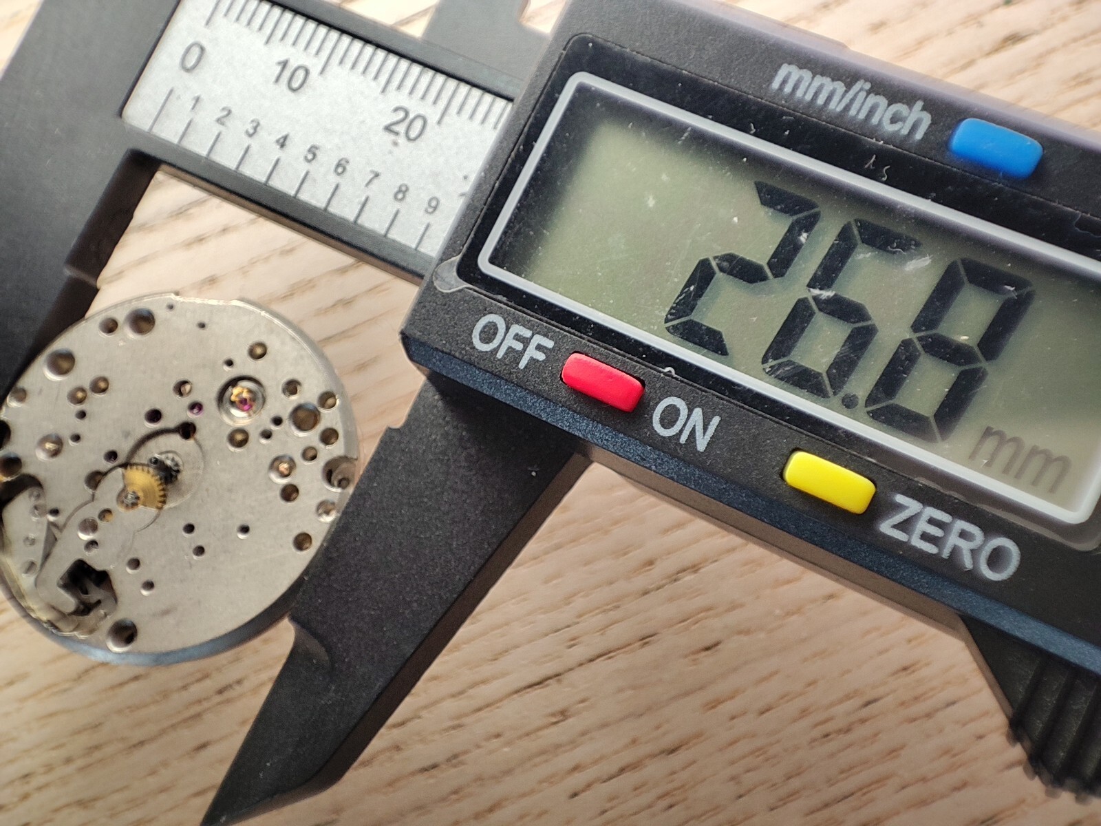 7862 Watch movement – 26.8 mm – for parts and spares