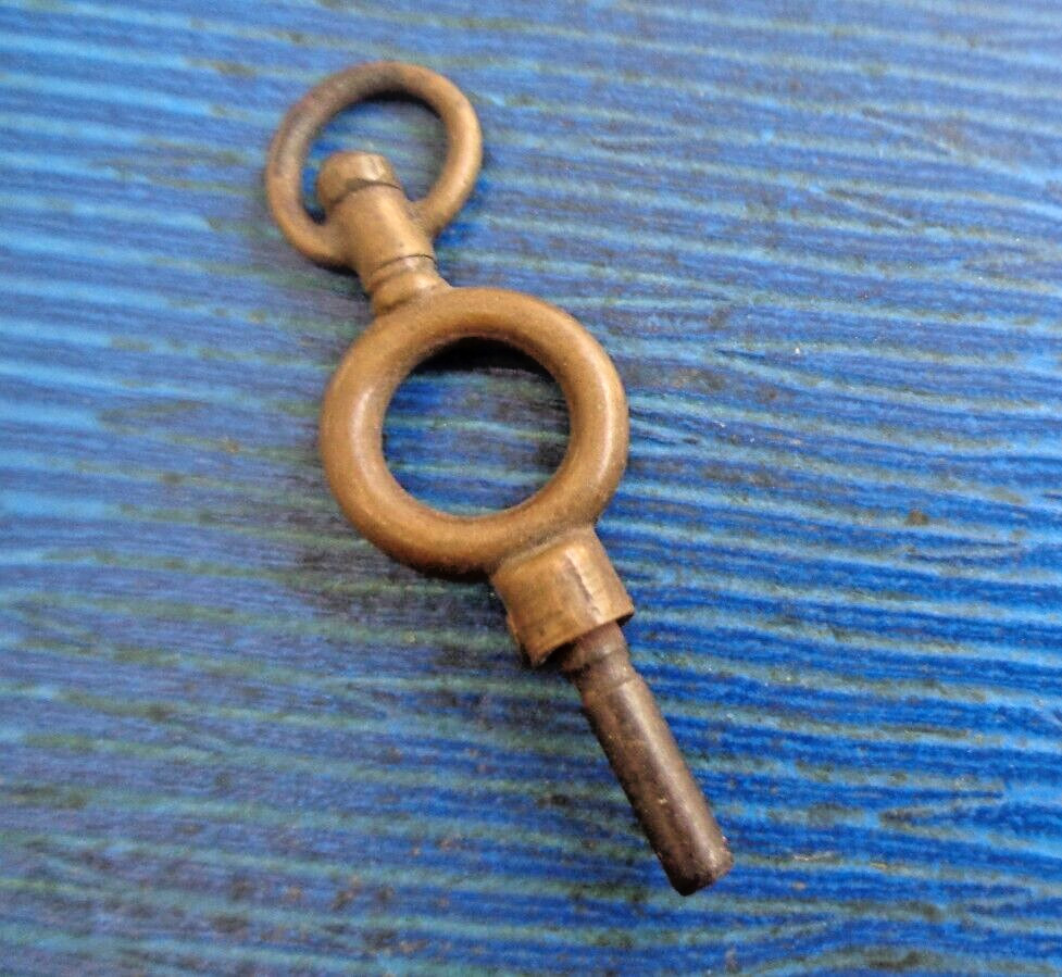 Vintage Pocket Watch RING Key – no. 0