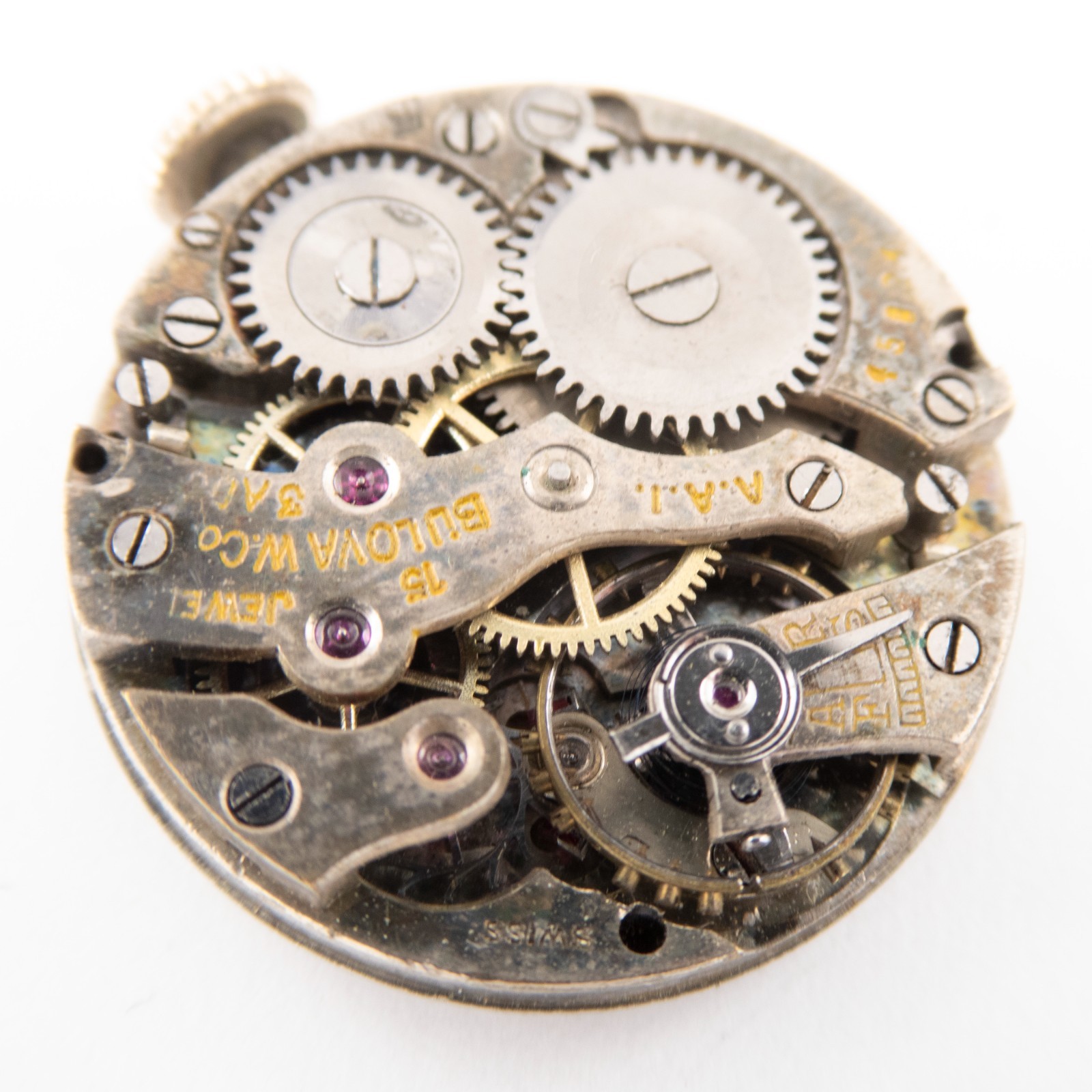 Vintage Bulova 22 x 5.3 mm 15-Jewel Wristwatch Movement, Runs