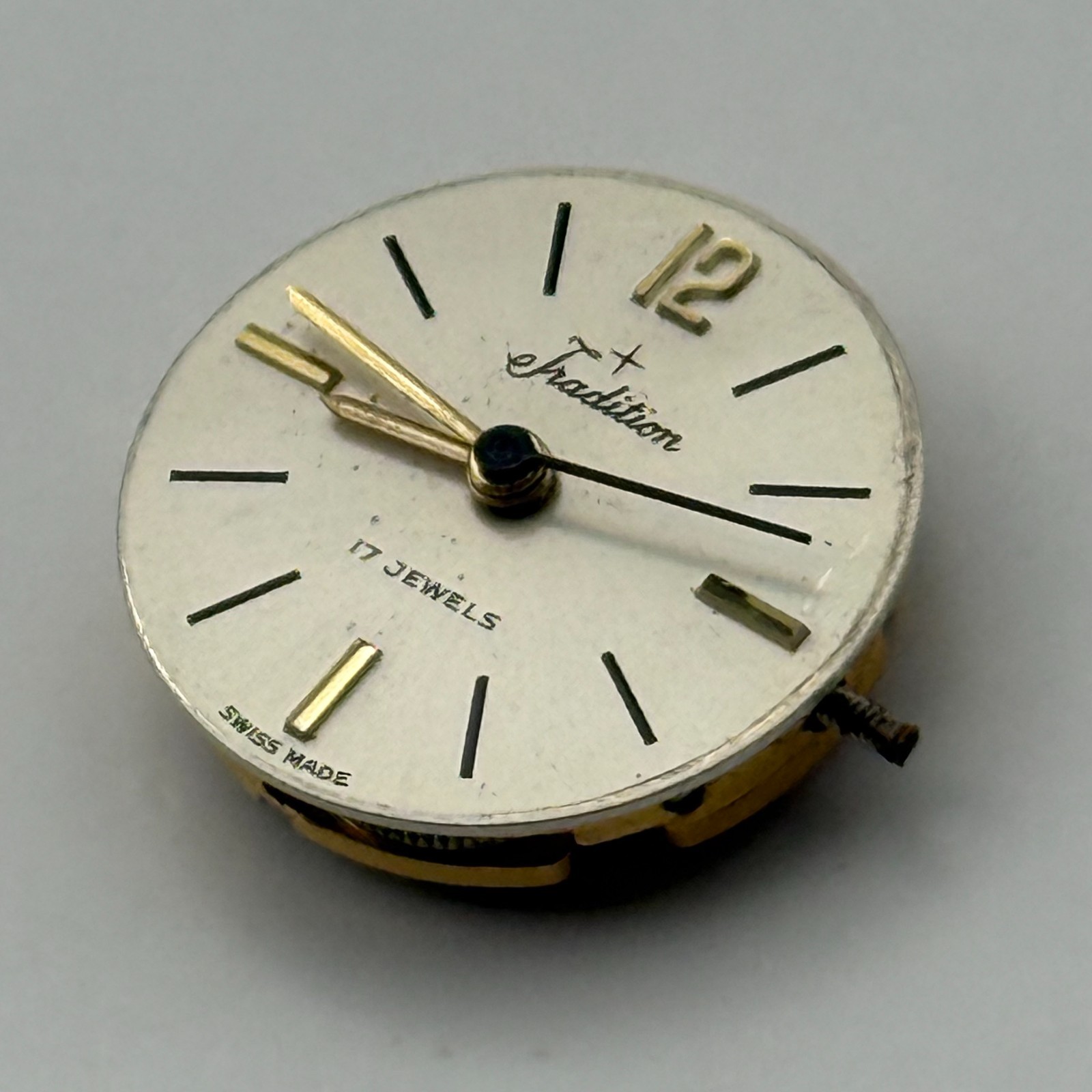 FHF 57-21 Fontainemelon Watch Movement Tradition 17 Jewels Swiss Parts 15.2mm