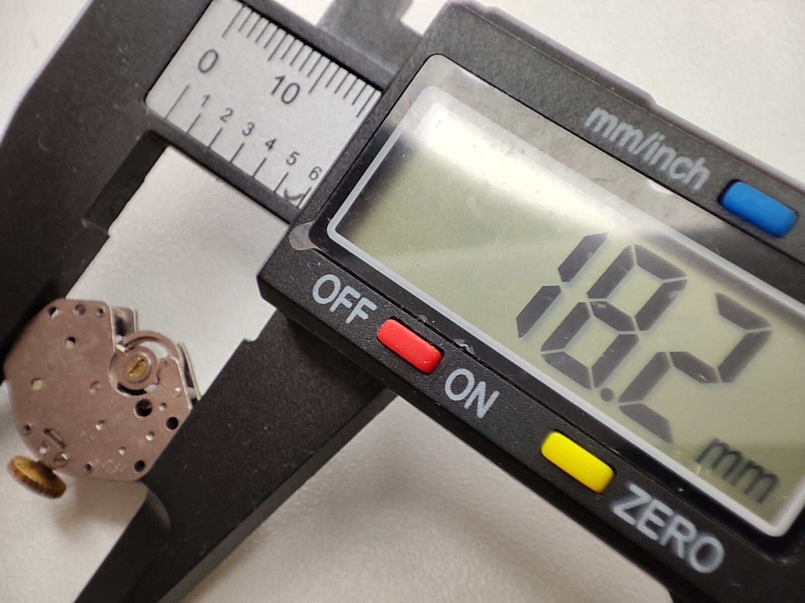 Watch movement great britain 46N – 18.2 mm – for parts and spares