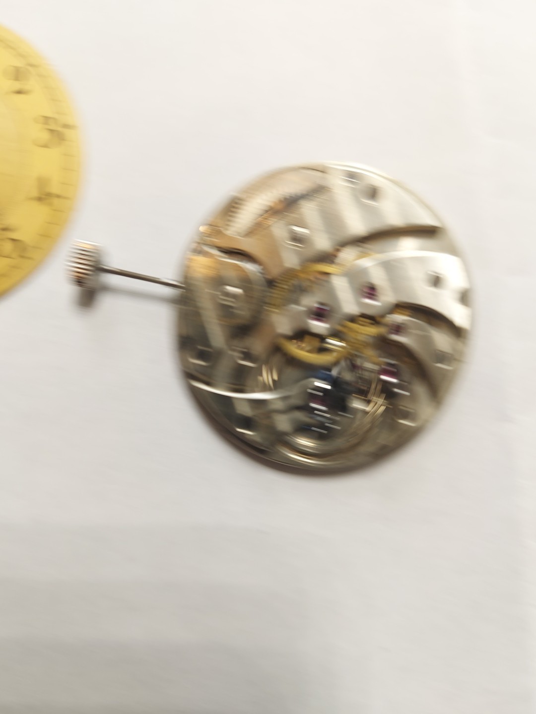 Agasiz Collectible P.W.Movement 21 Jewels 8 Adjusted Mens Dial Argent