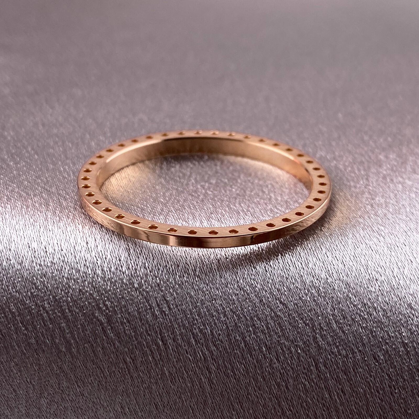 CUSTOM DIAMOND BEZEL 1.0O CTS. 18K ROSE GOLD TO FIT ROLEX DATEJUST-DAYDATE 31MM