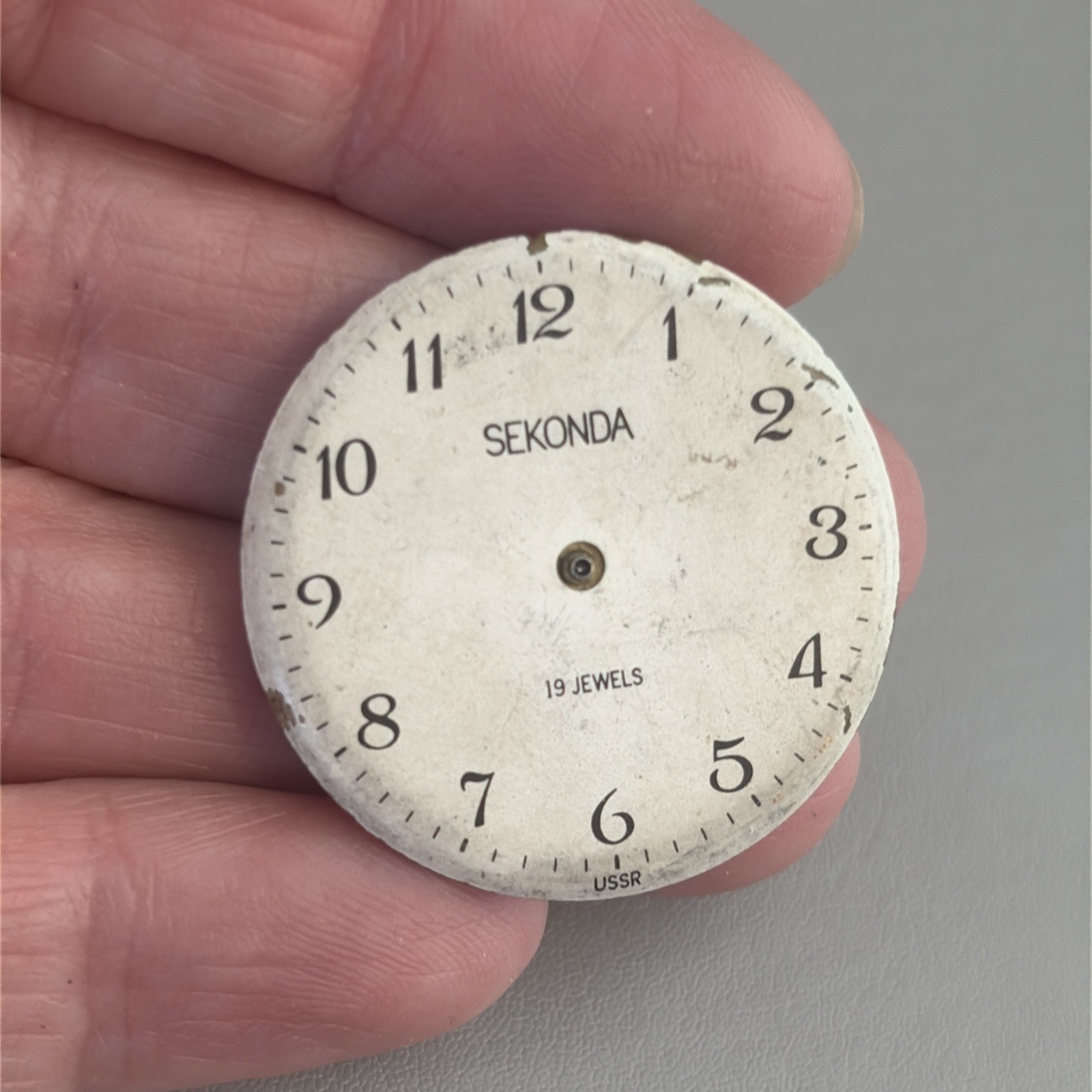 Vintage Raketa 2609.HA USSR -watch movement for parts Sekonda Watch face front