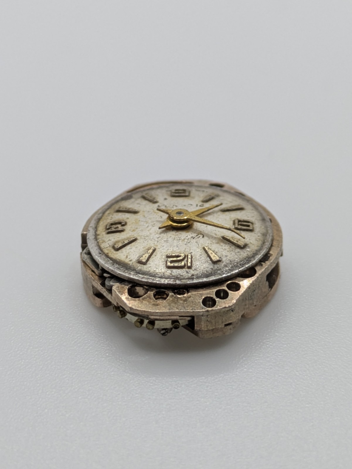 Accurist FHF 60 Manual Wind Watch Movement UNTESTED 21 Jewels Swiss 15.3mm