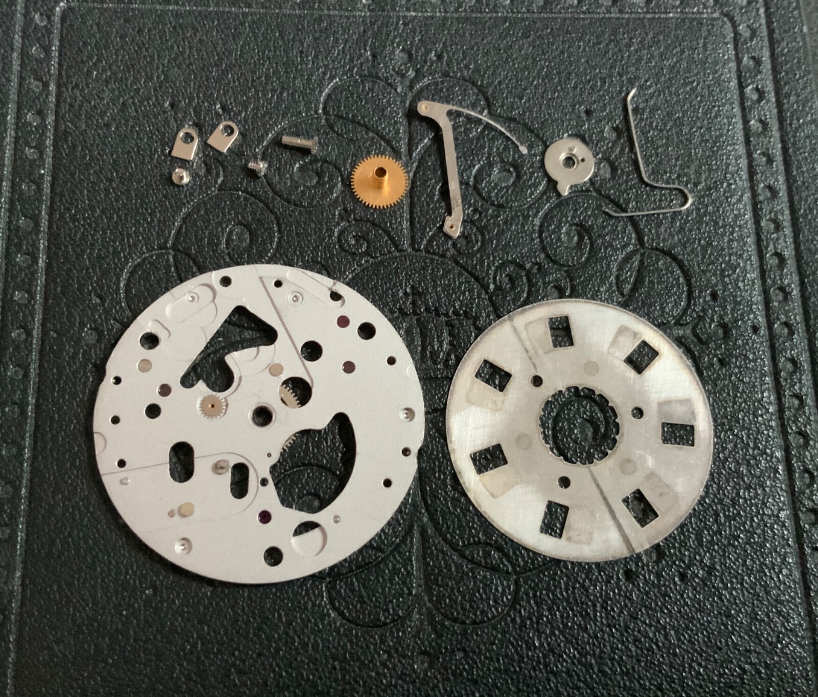 Set of Assorted 3155 Movement Replacement Parts Value Set / White or Gold Dial