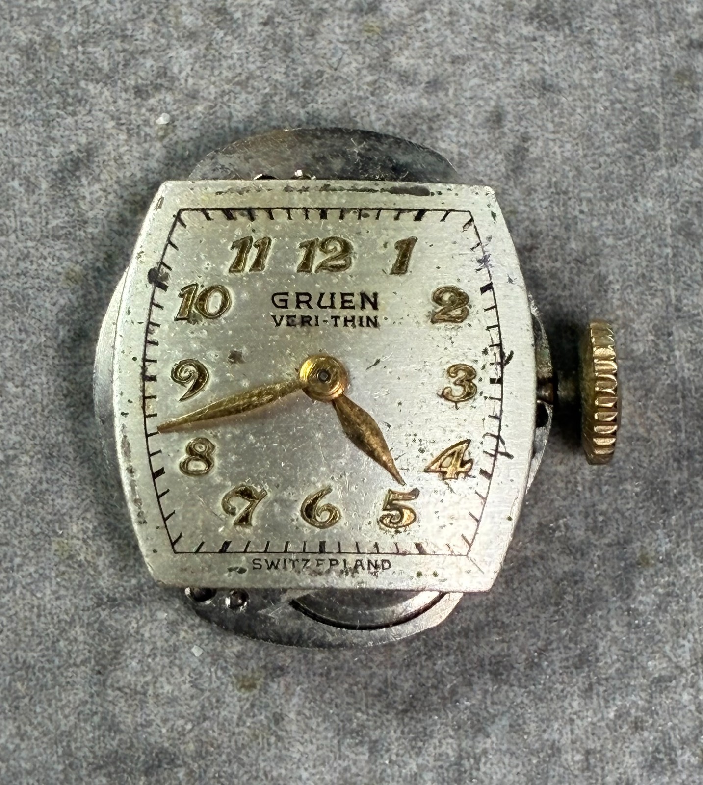 Gruen Veri‑Thin 15 Jewel Swiss Movement Dial Hands Crown Non‑Working Parts