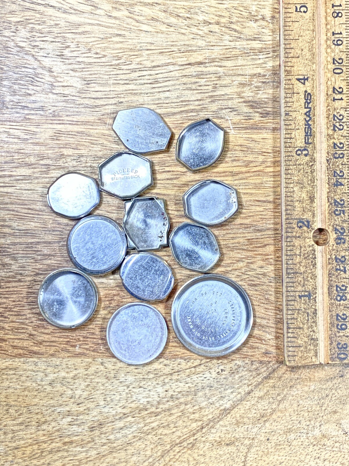 Assorted Lot Of Old Watch Case Parts (Lot Of 10) (KD1785)