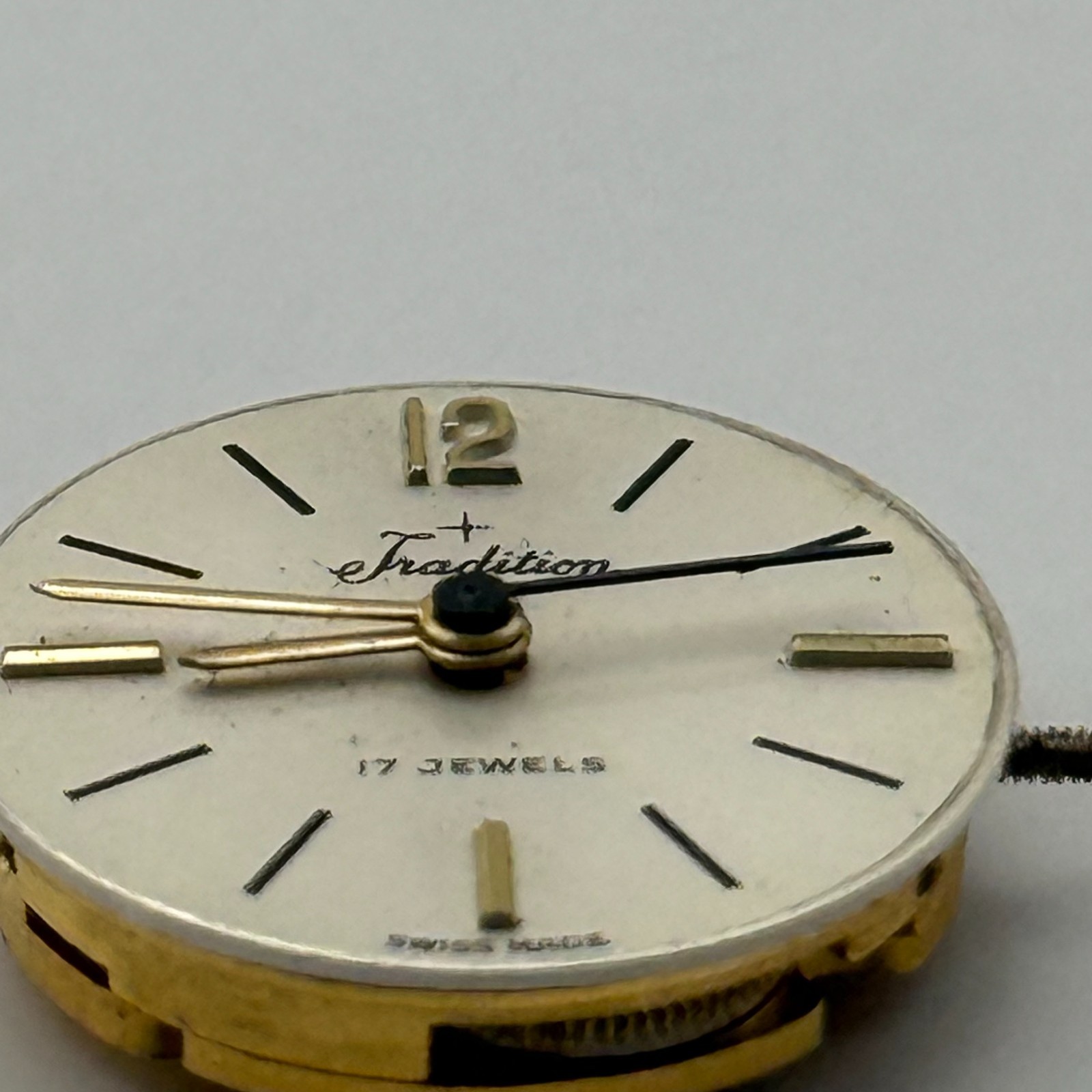 FHF 57-21 Fontainemelon Watch Movement Tradition 17 Jewels Swiss Parts 15.2mm