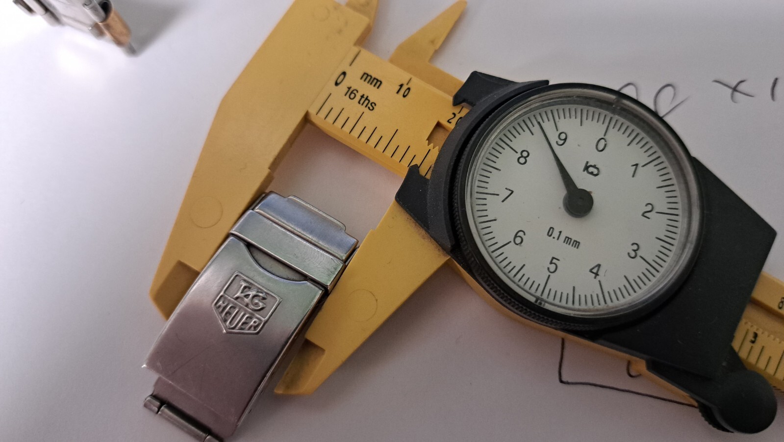 Tag Heuer clasp buckle S/S, approx 18.6mm diameter of pin/clasp