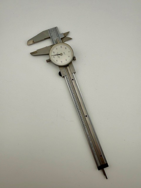 Vintage Brown & Sharpe 6″ Dial Caliper (579-1), Excellent Condition (Swiss Made)