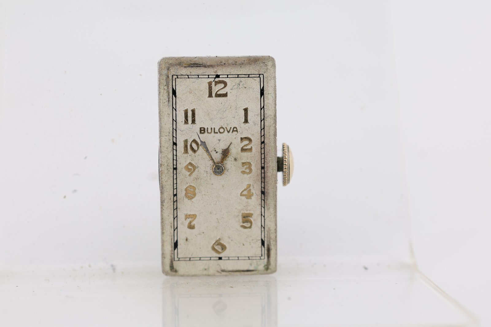 BULOVA cal. 6AE, 17j WRIST WATCH MOVEMENT, RUNS (M11)