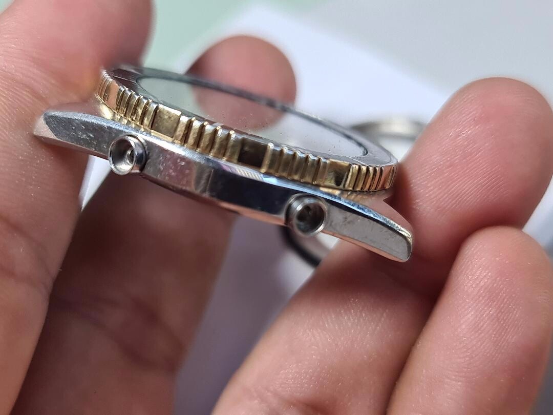 GENUINE USED COMPLETE CASE WITH ROTATING BEZEL SEIKO AVENUE 8M26-6000