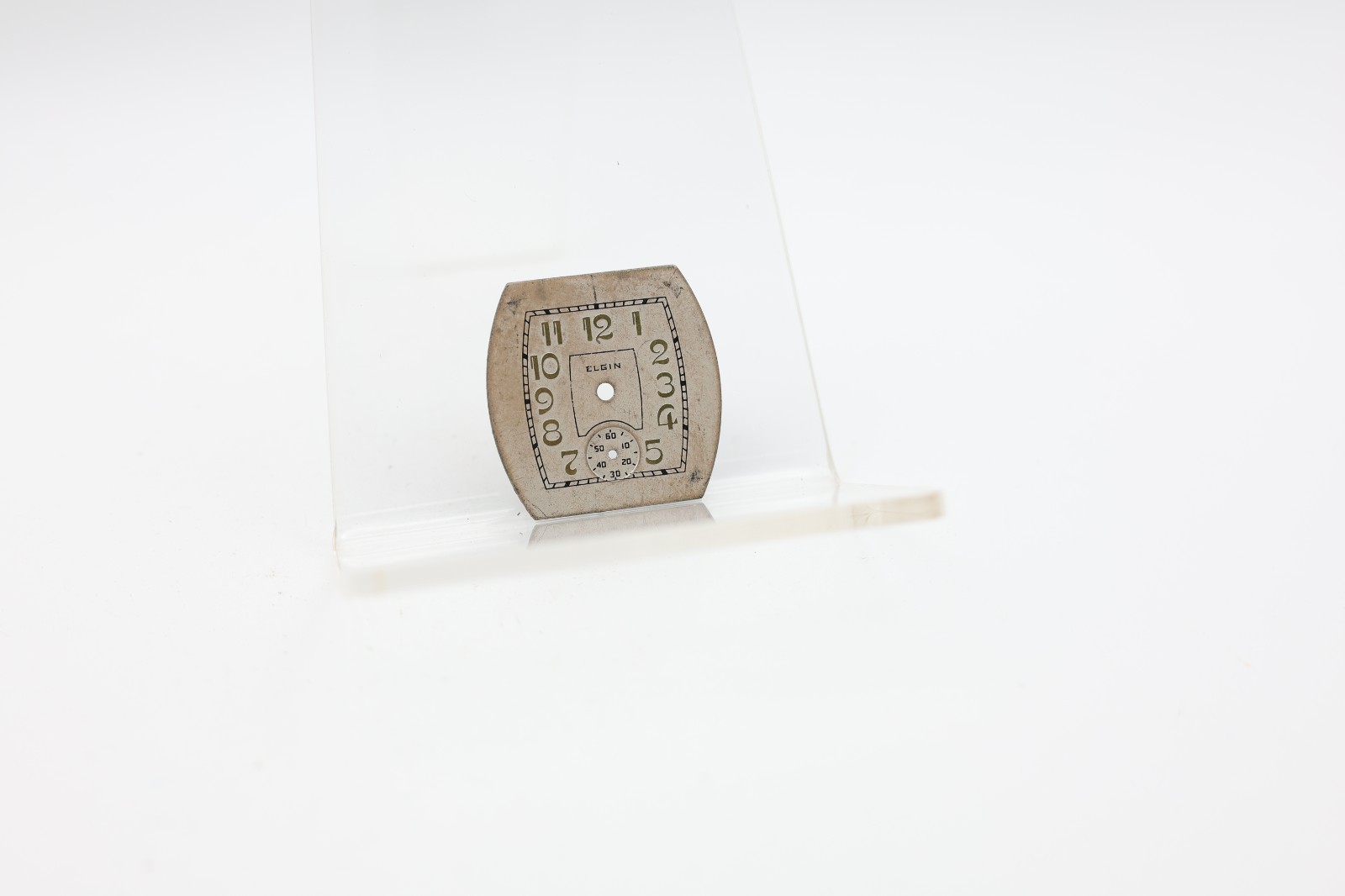 ELGIN ART DECO WRIST WATCH METAL DIAL 26.8×26.83mm DIAMETER (KU)