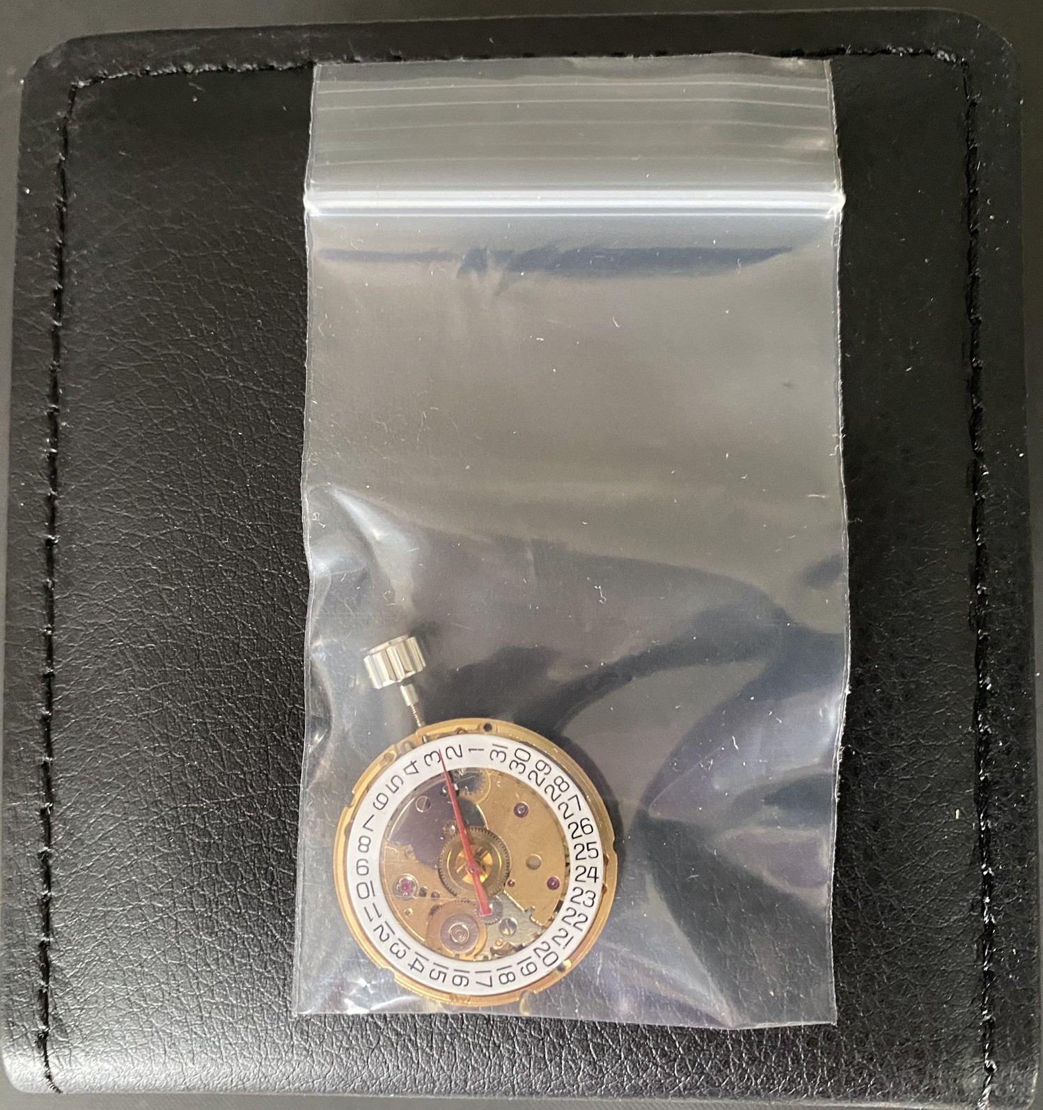 NOS GENUINE ETA 2824-2 AUTOMATIC WATCH PART MOVEMENT 25 JEWEL SWISS MADE