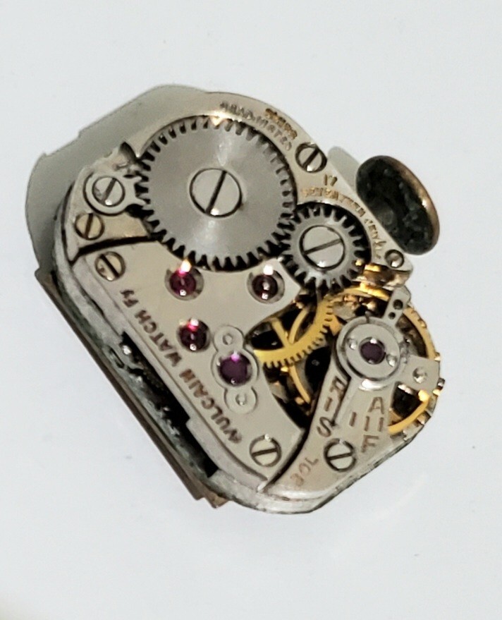 Wyler Special Vulcain 17 Jewels Ladies Watch Movement for Parts or Repair