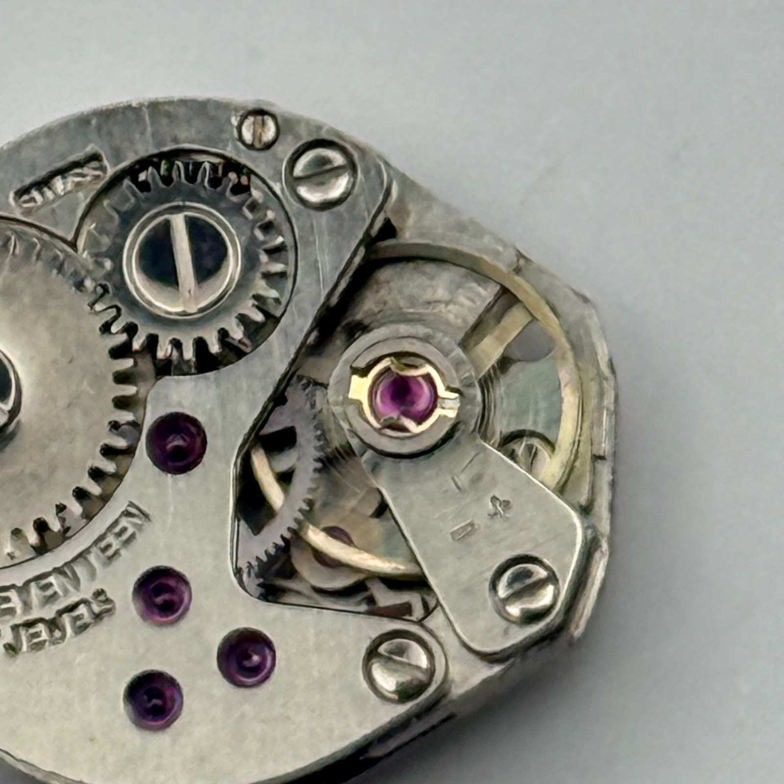 FHF 69-21 Watch Movement Tressa Swiss 17 Jewels Manual Wind Parts Repair 15.3mm