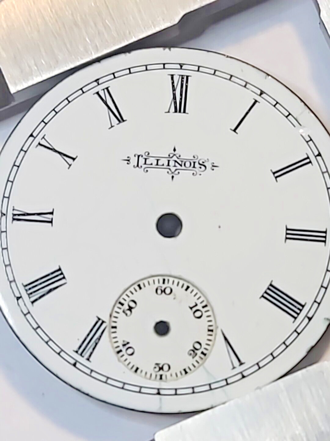 VINTAGE 33mm ILLINOIS ENAMEL POCKET WATCH DAIL SEE ALL PICTURES