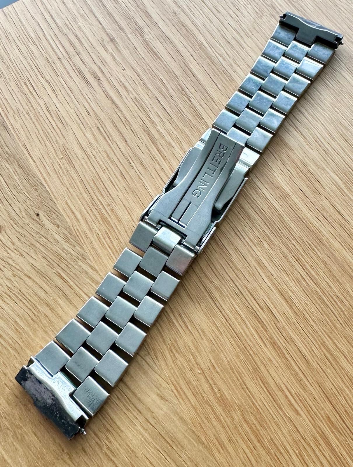 A STAINLESS STEEL BREITLING WRISTWATCH BRACELET 24MM