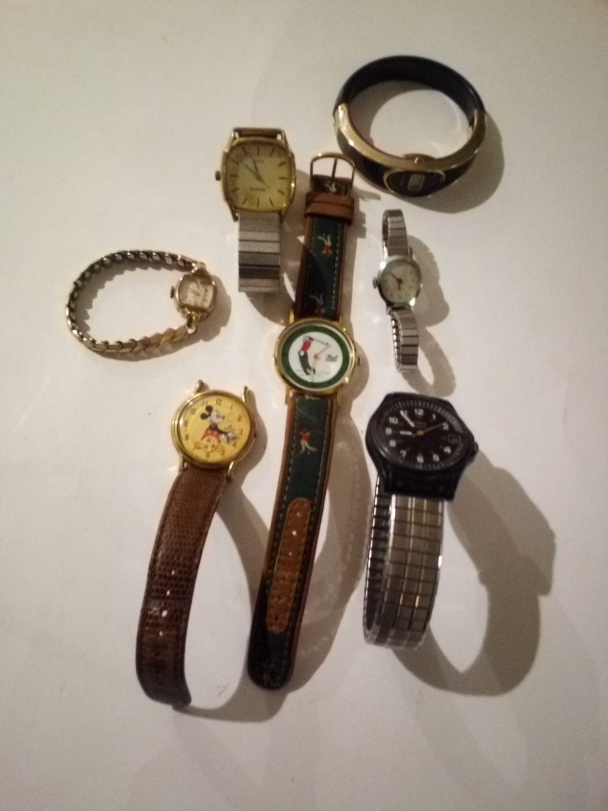 7 Wrist Watches Mens and Womens Lot Bundle For Parts Or Repair