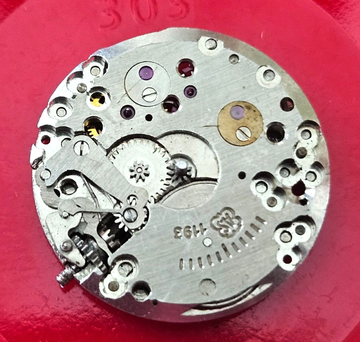 VINTAGE~OCTO~17J SWISS WATCH MOVEMENT