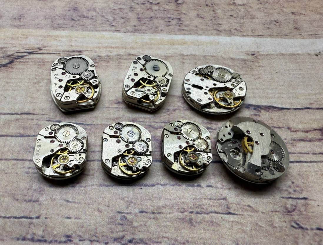 Dial with watch mechanism 31 pcs, beam and seagull USSR non-working.