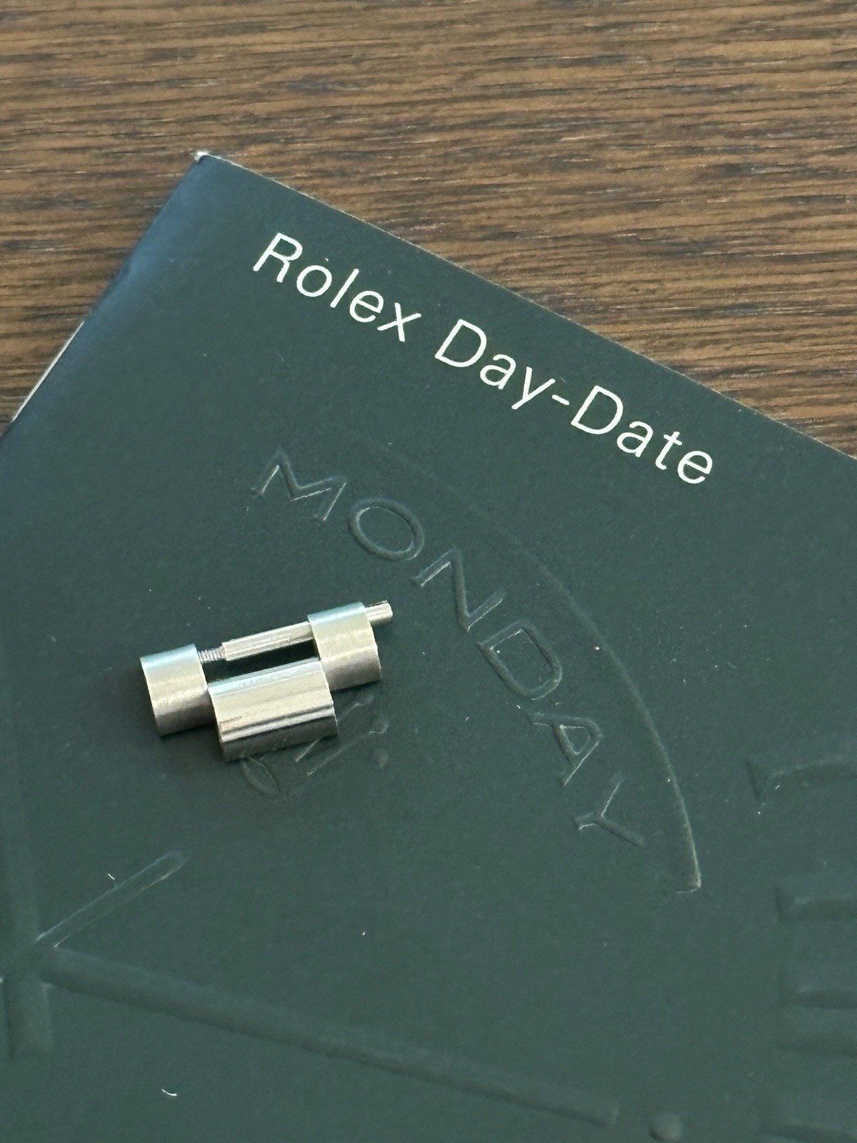 ROLEX – President 18k link -Large box – Bezel insert – Handkerchief – Anchor.