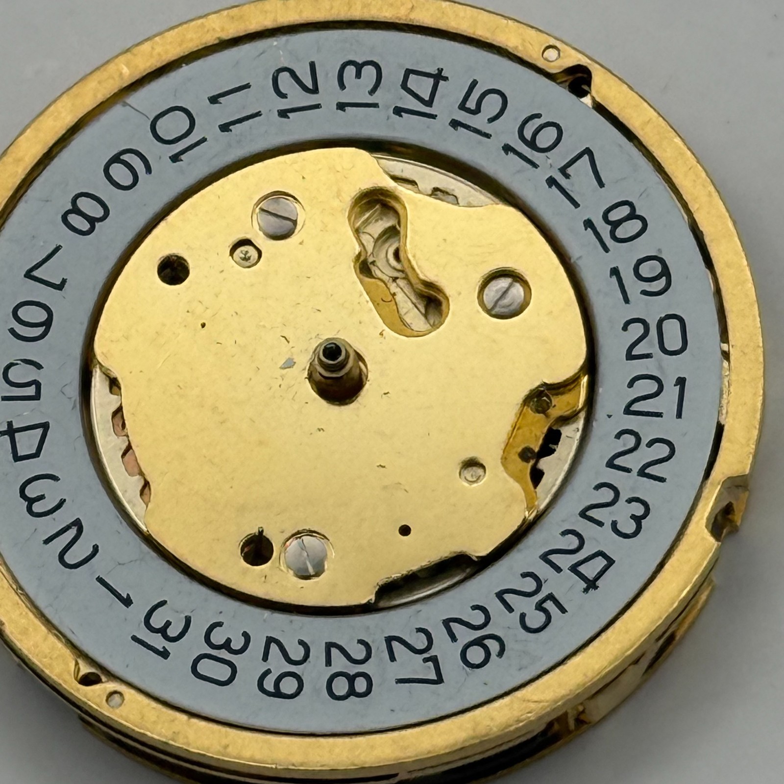 Ronda 5040.D Watch Movement Quartz Swiss R9 13 Jewels Parts Repair Spares 28.5mm