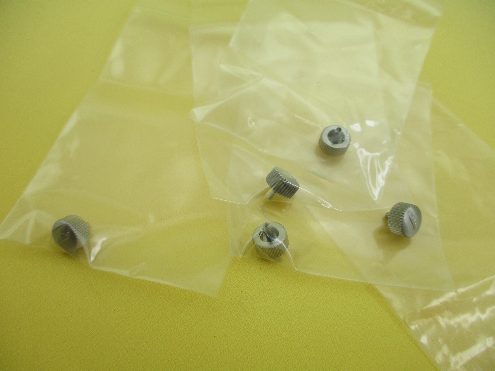 100% authentic Fortis pull out/push in crown for model 645/650-103, 7.5mm