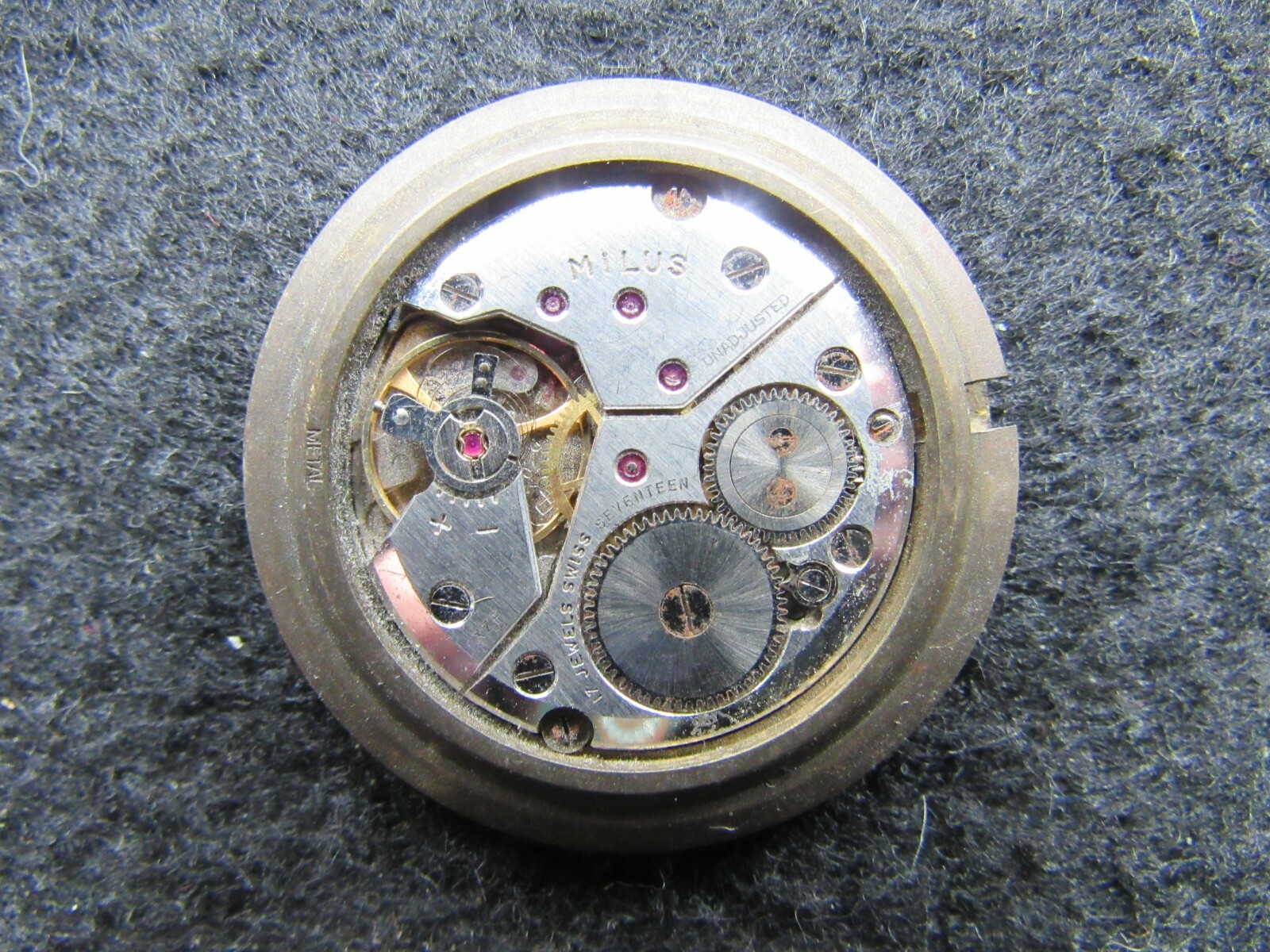 WATCHMAKER’S Estate MILUS Cova GENEVE 17J Watch for PARTS/REPAIR