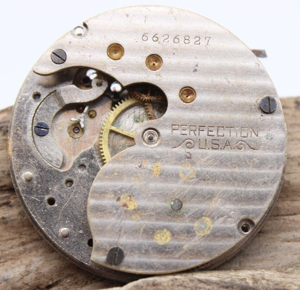 NY STANDARD PERFECTION USA 6626827 POCKET WATCH MOVEMENT 42.7mm FOR REPAIR (BT3)